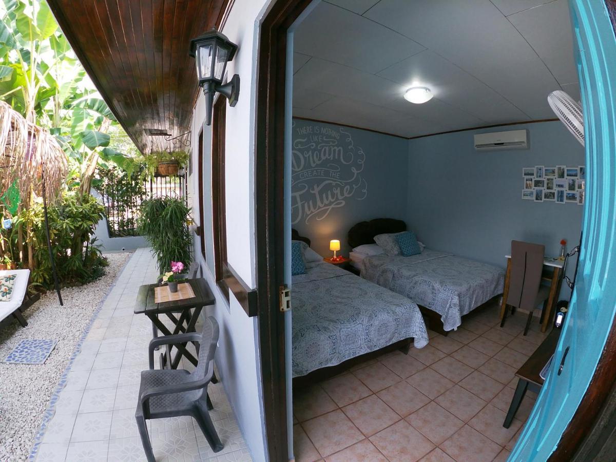 Hotel Perico Azul & Surf Camp Jacó Eksteriør bilde