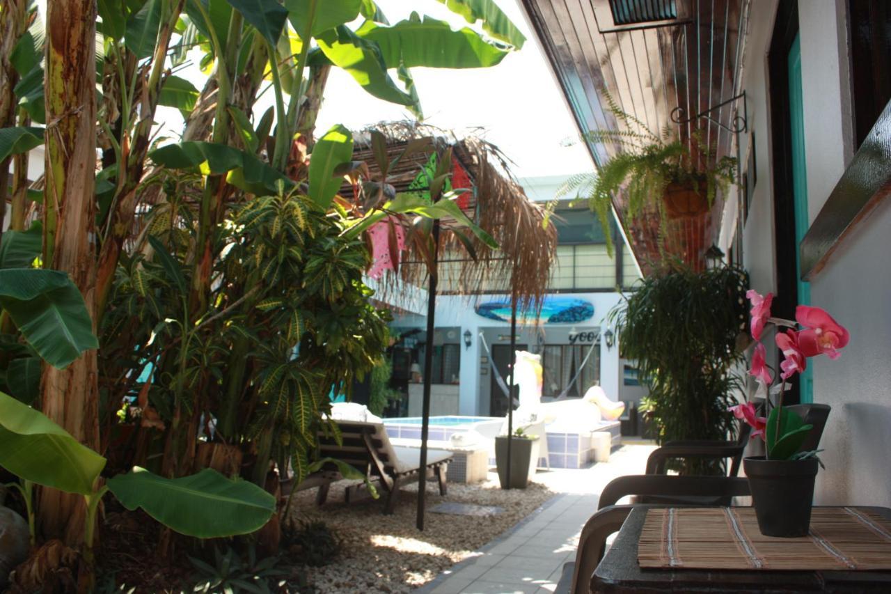 Hotel Perico Azul & Surf Camp Jacó Eksteriør bilde